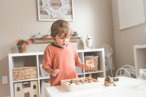 Comment concevoir une chambre pour enfants qui stimule leur créativité et leur apprentissage?