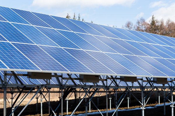 Guide d'entretien des panneaux solaires Plug & Play : tout savoir